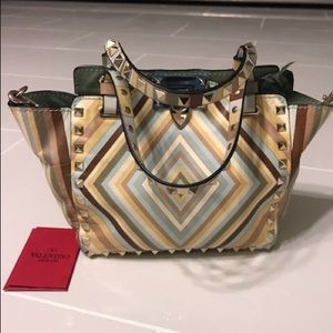 Authentic Valentino rockstud medium tote